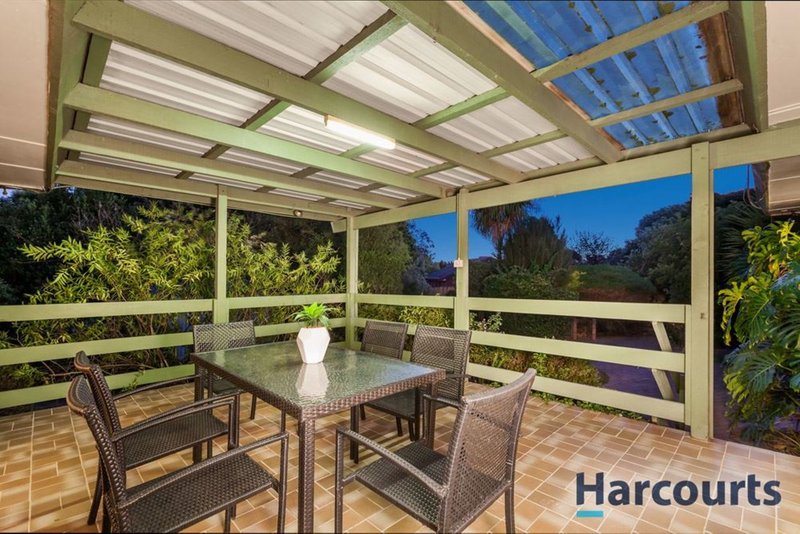 Photo - 8 Hassett Court, Wantirna South VIC 3152 - Image 7