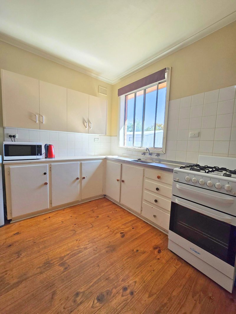 Photo - 8 Hawke Street, Whyalla Stuart SA 5608 - Image 5