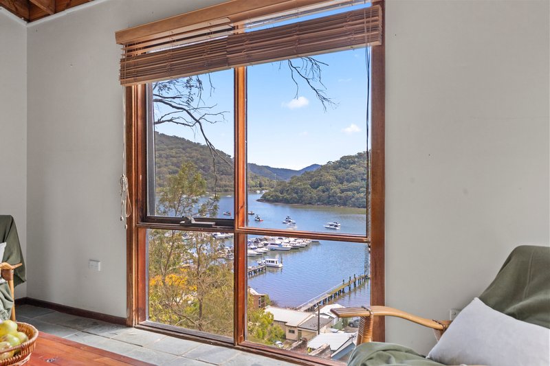 Photo - 8 Hawkesbury Crescent, Brooklyn NSW 2083 - Image 8
