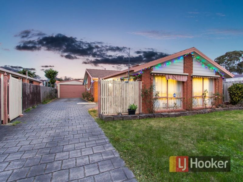 8 Hazeldean Court, Hampton Park VIC 3976