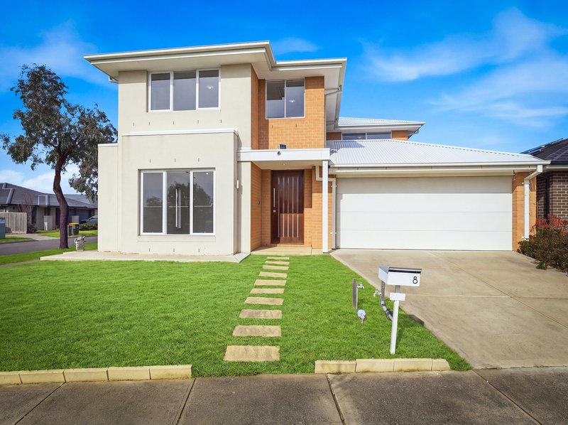 Photo - 8 Heathwren View, Werribee VIC 3030 - Image 1