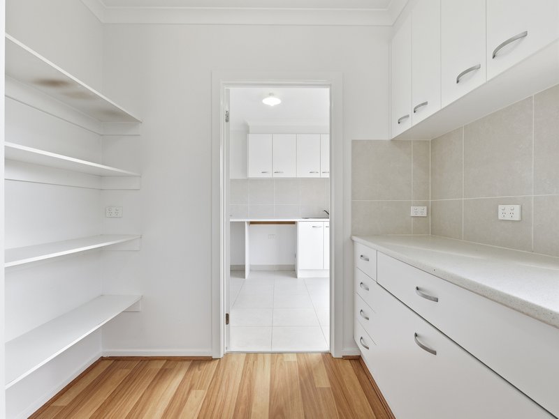 Photo - 8 Heathwren View, Werribee VIC 3030 - Image 18