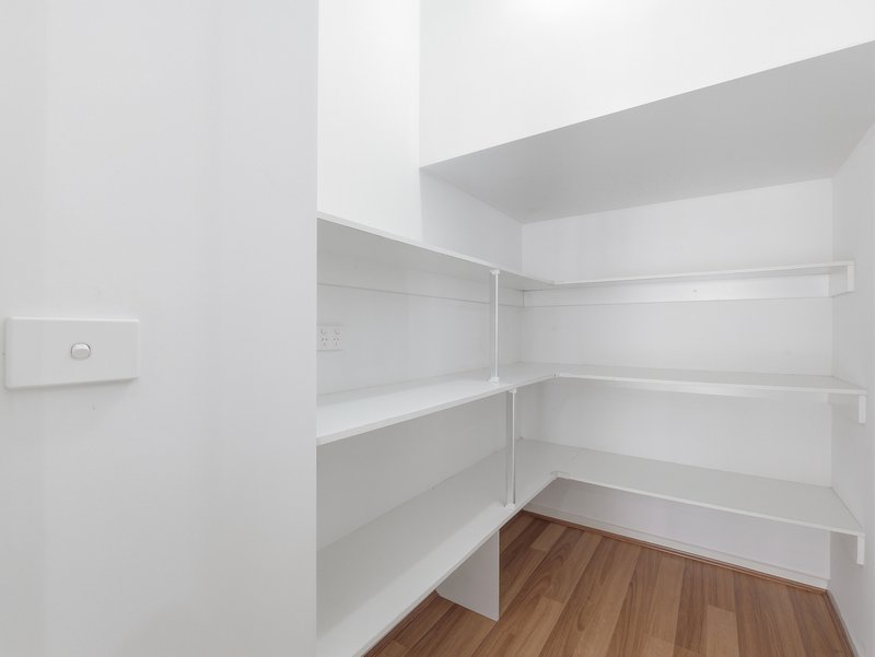 Photo - 8 Heathwren View, Werribee VIC 3030 - Image 20