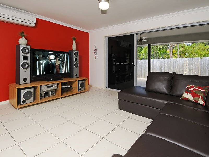 Photo - 8 Hedge Ct , Aspley QLD 4034 - Image 7