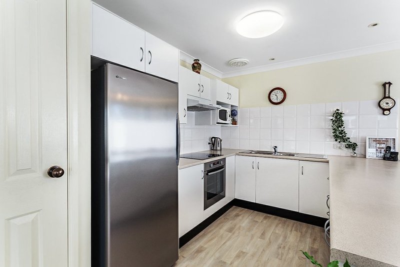 Photo - 8 Helm Close, Salamander Bay NSW 2317 - Image 2