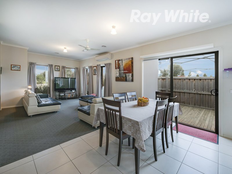 Photo - 8 Hemlock Way, Epping VIC 3076 - Image 3