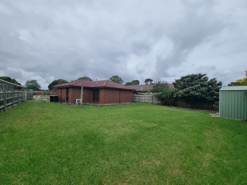 Photo - 8 Hendon Court, Clarinda VIC 3169 - Image 8