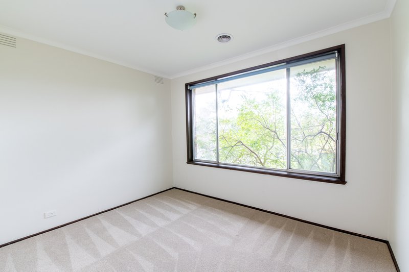 Photo - 8 Henry Court, Epping VIC 3076 - Image 9