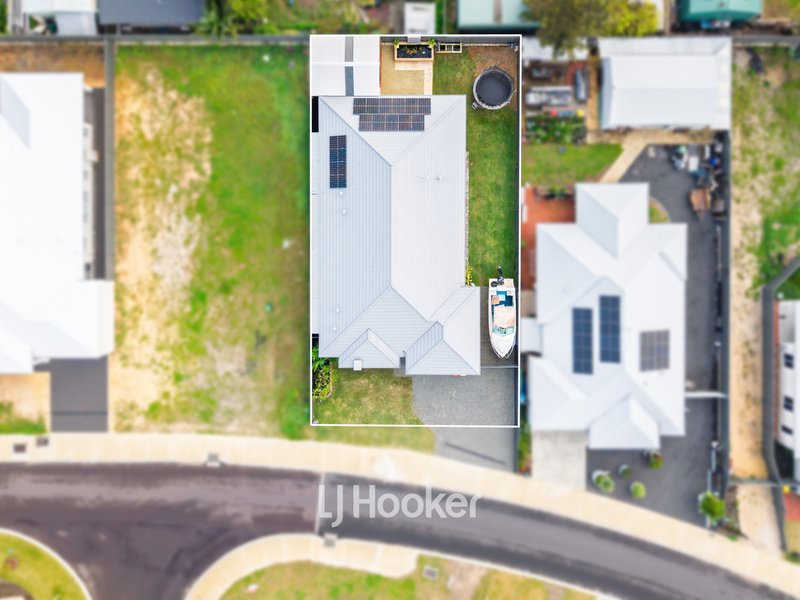 Photo - 8 Henry Willmott Drive, Geographe WA 6280 - Image 21