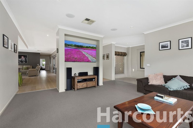 Photo - 8 Heron Ridge, Brown Hill VIC 3350 - Image 6