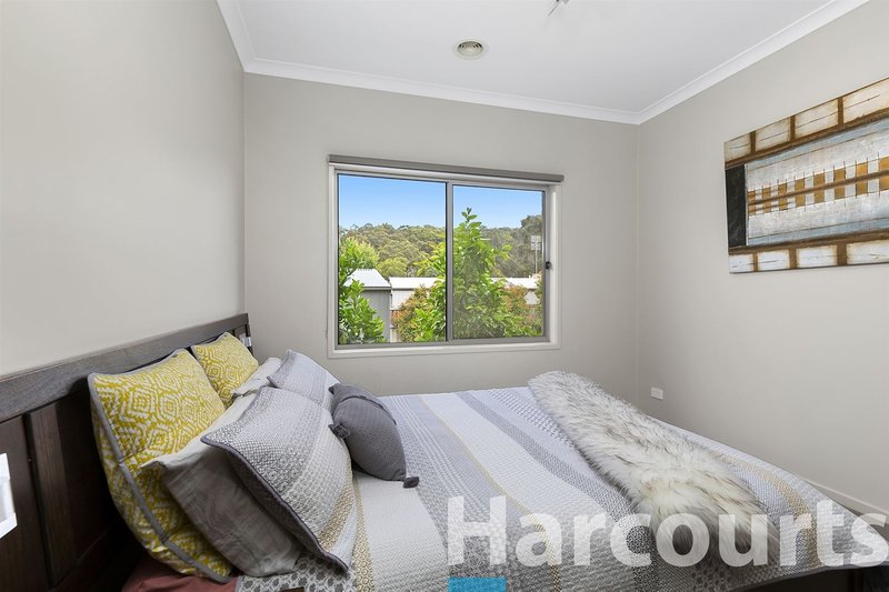 Photo - 8 Heron Ridge, Brown Hill VIC 3350 - Image 12