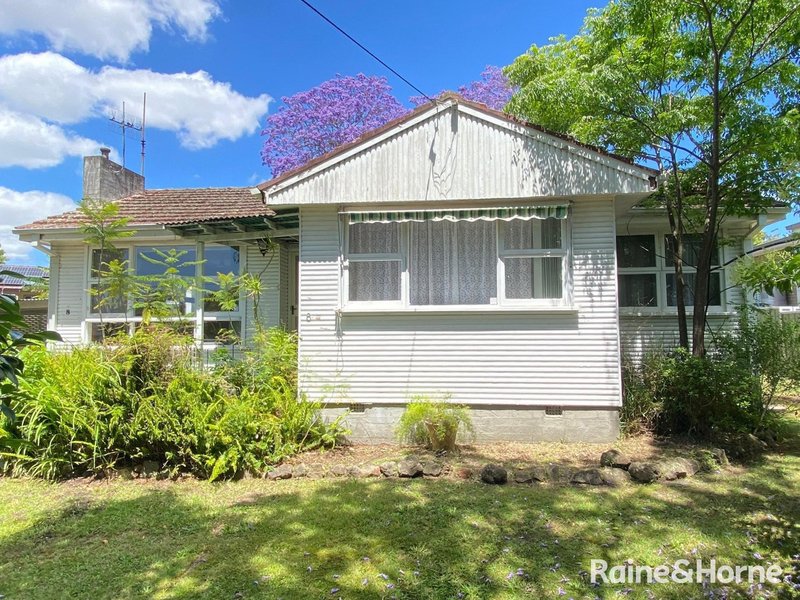 8 Hewlett Avenue, North Nowra NSW 2541