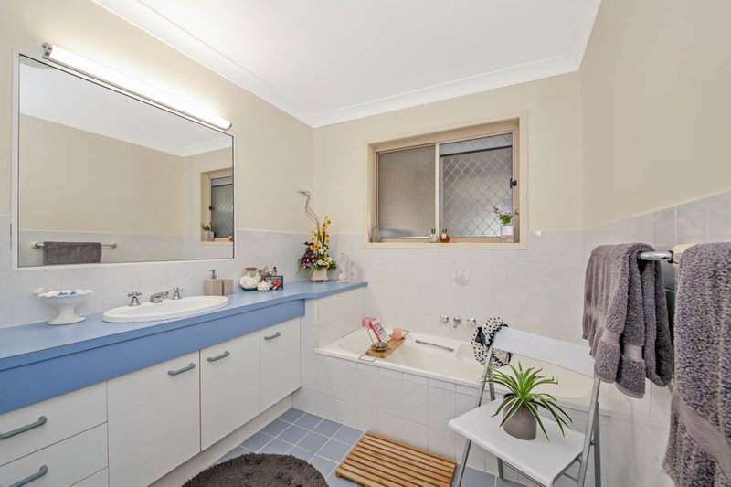 Photo - 8 Highfield Crescent, Strathpine QLD 4500 - Image 20