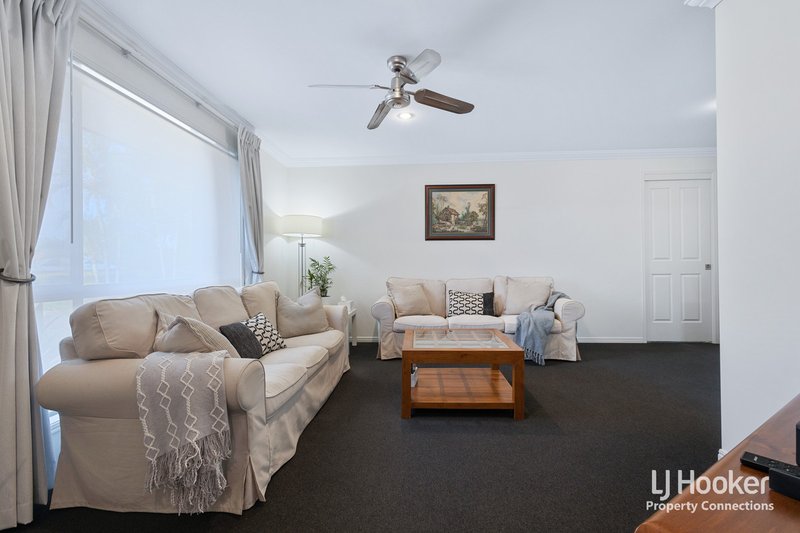 Photo - 8 Highgrove Court, Kurwongbah QLD 4503 - Image 4