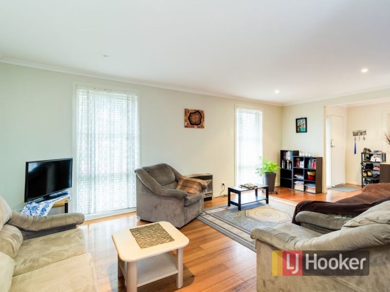 Photo - 8 Highland Avenue, Hampton Park VIC 3976 - Image 4