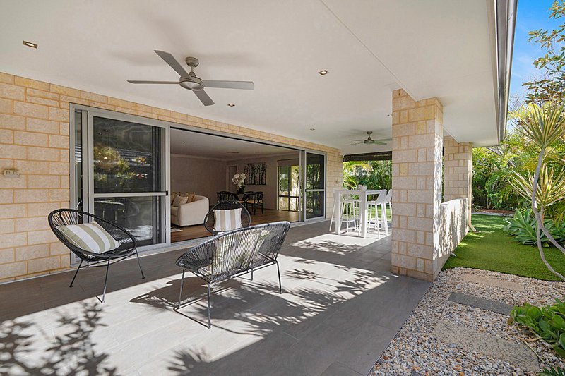 Photo - 8 Highland Rise, Piara Waters WA 6112 - Image 28