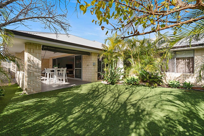 Photo - 8 Highland Rise, Piara Waters WA 6112 - Image 31