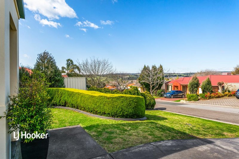 Photo - 8 Highview Circuit, Greenwith SA 5125 - Image 3