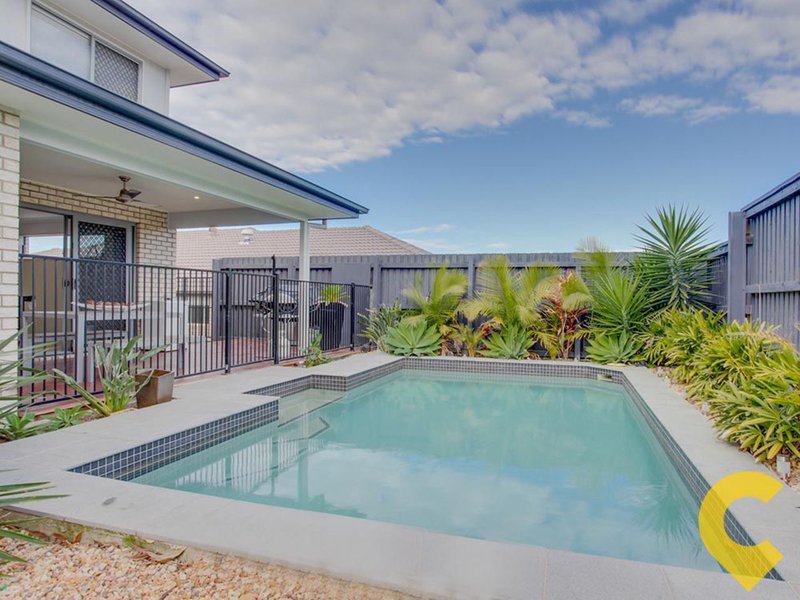 Photo - 8 Highview Terrace, Murrumba Downs QLD 4503 - Image 2