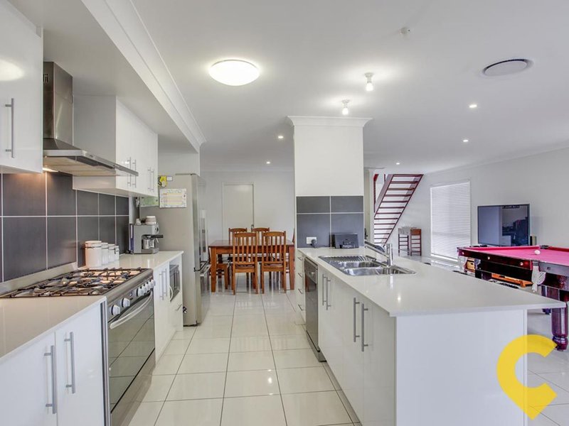 Photo - 8 Highview Terrace, Murrumba Downs QLD 4503 - Image 3