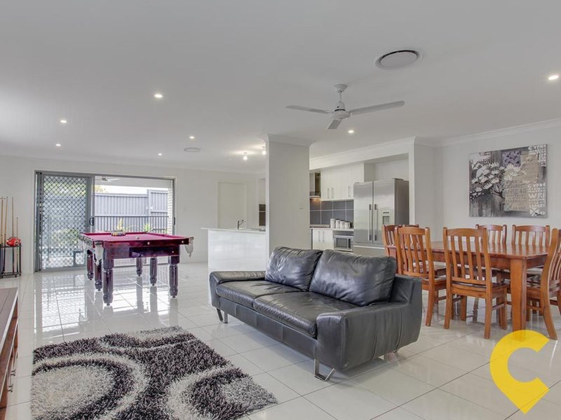 Photo - 8 Highview Terrace, Murrumba Downs QLD 4503 - Image 4