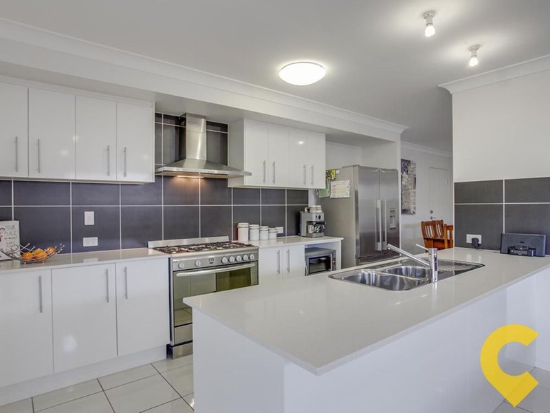 Photo - 8 Highview Terrace, Murrumba Downs QLD 4503 - Image 10