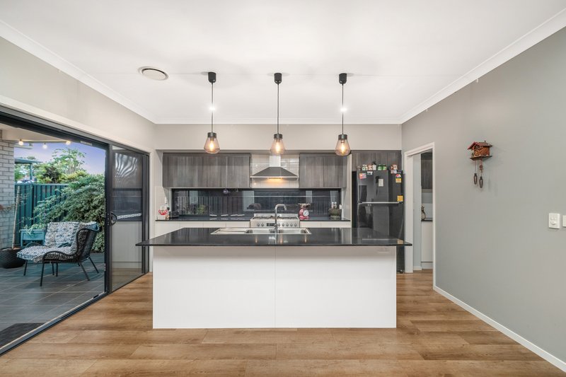 Photo - 8 Higlett Street, Scarborough QLD 4020 - Image 5