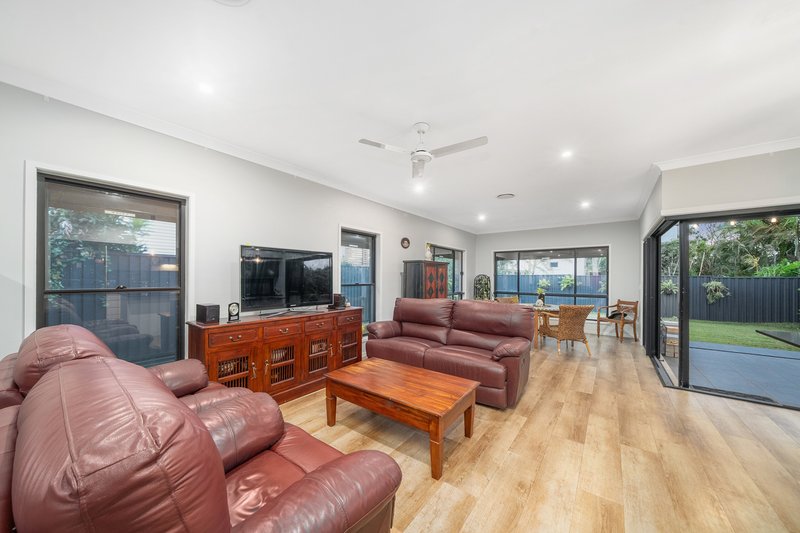 Photo - 8 Higlett Street, Scarborough QLD 4020 - Image 21