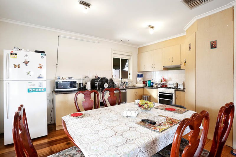 Photo - 8 Hilgay Street, Coolaroo VIC 3048 - Image 6