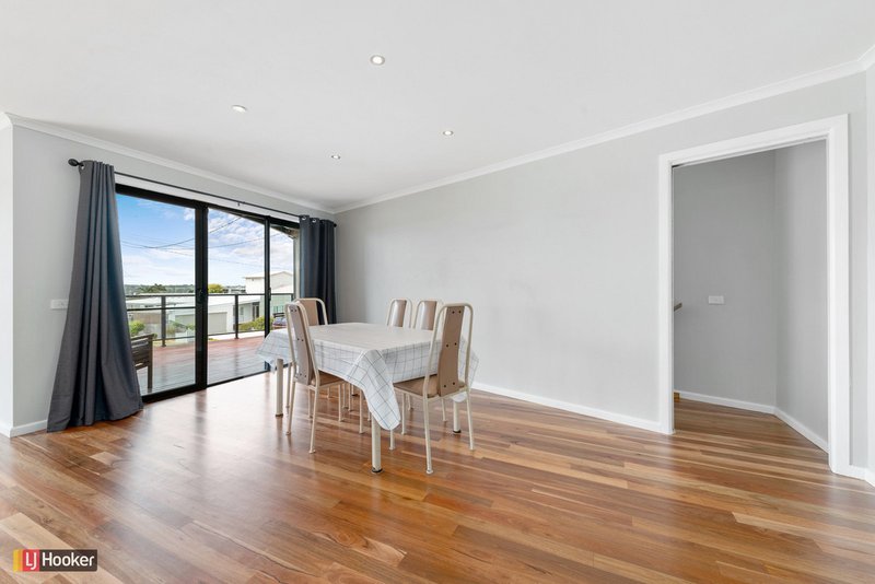 Photo - 8 Hillcrest Way, Lake Tyers Beach VIC 3909 - Image 9