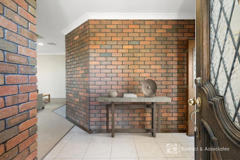 Photo - 8 Hilltop Court, Wodonga VIC 3690 - Image 10