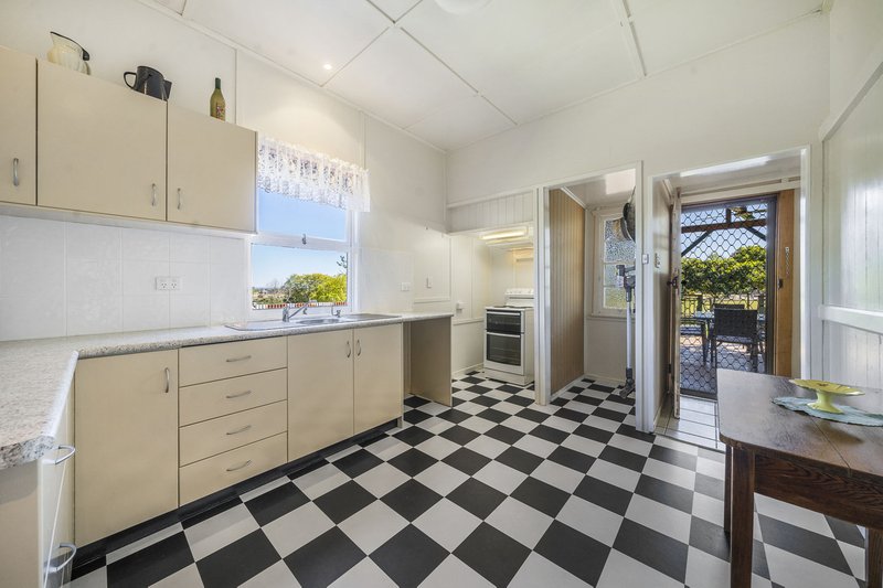 Photo - 8 Hirst Street, Greenmount QLD 4359 - Image 2