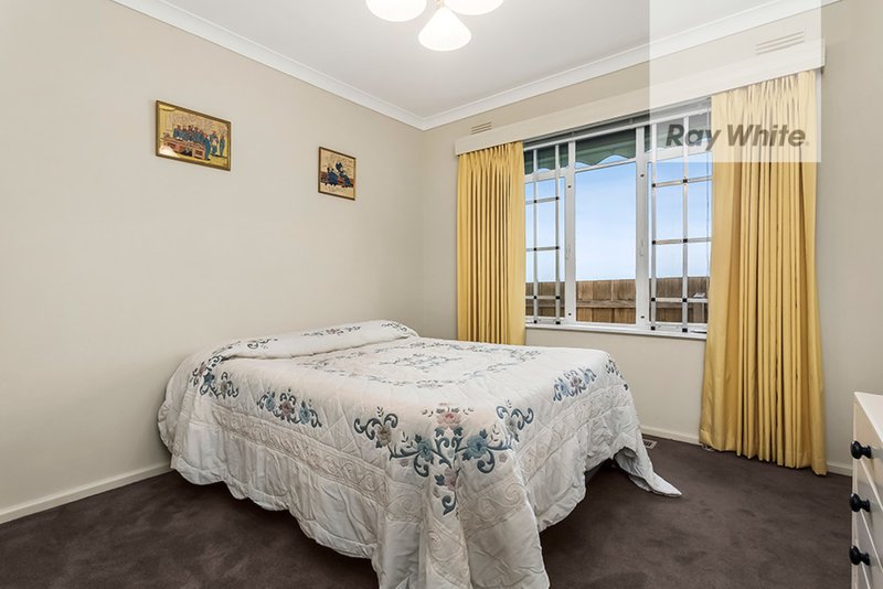 Photo - 8 Hodgins Court, Brunswick West VIC 3055 - Image 3