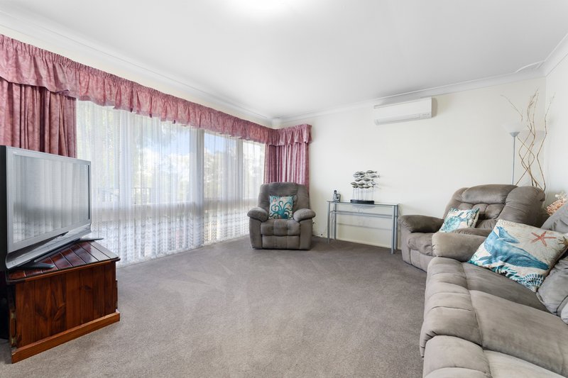 Photo - 8 Hollings Crescent, Heathcote NSW 2233 - Image 5