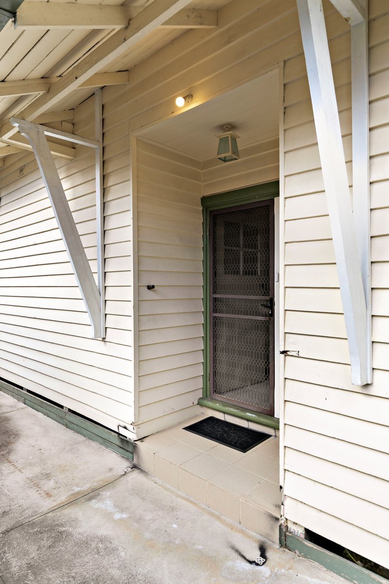 Photo - 8 Holloway Road, Brunswick VIC 3056 - Image 3