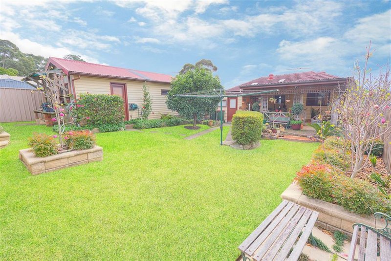 Photo - 8 Holmes Street, Lalor Park NSW 2147 - Image 8