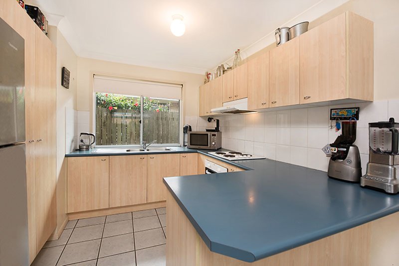 Photo - 8 Honeymyrtle Court, Mountain Creek QLD 4557 - Image 2