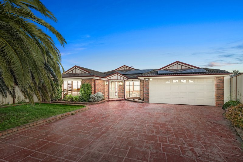 8 Honeysuckle Place, Hoppers Crossing VIC 3029