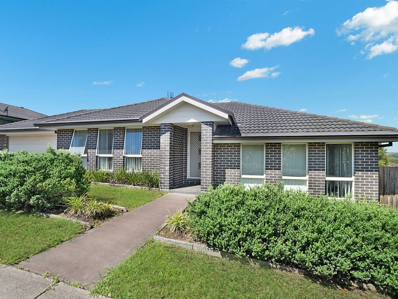 8 Hooghly Avenue, Cameron Park NSW 2285