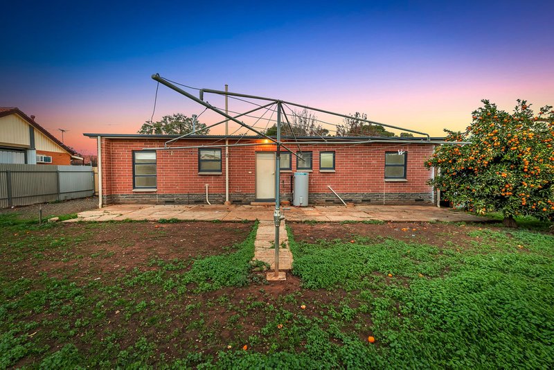 Photo - 8 Hooper Road, Smithfield Plains SA 5114 - Image 12