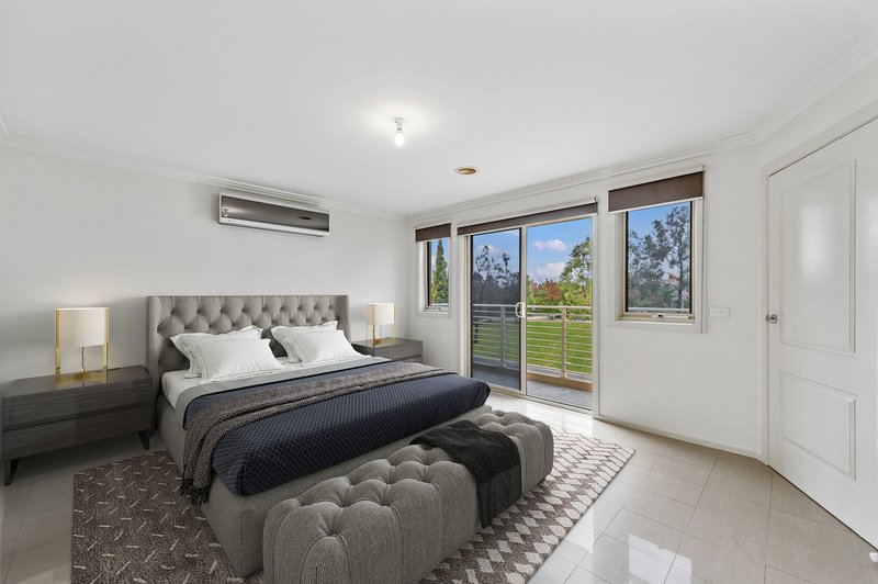 Photo - 8 Hopetoun Green, Caroline Springs VIC 3023 - Image 5