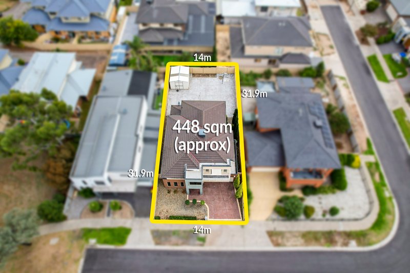 Photo - 8 Hopetoun Green, Caroline Springs VIC 3023 - Image 11