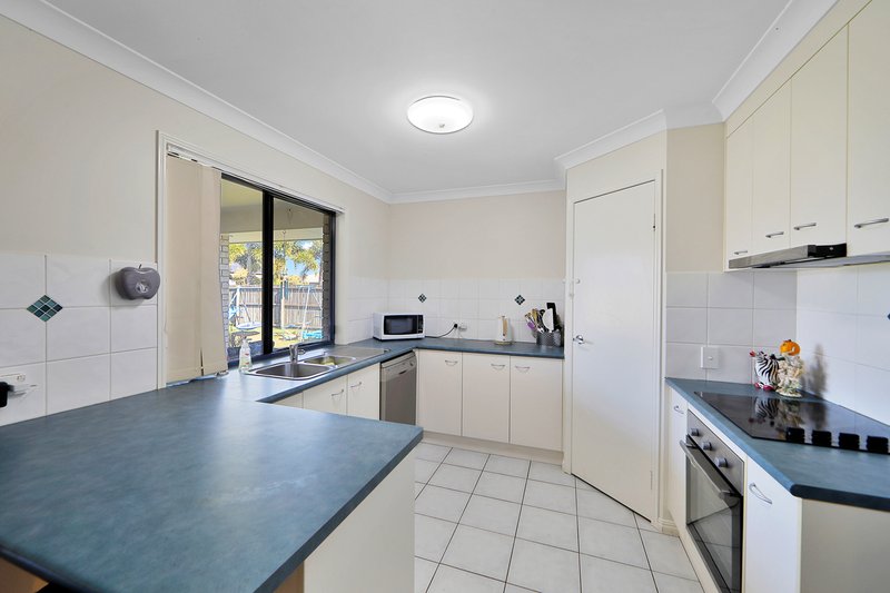 Photo - 8 Hopton Place, Bundaberg North QLD 4670 - Image 3