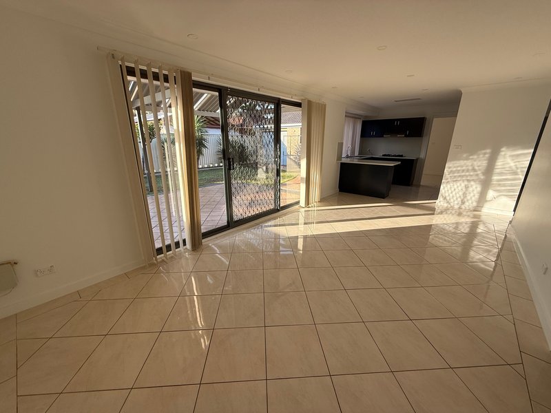 Photo - 8 Horningsea Park Drive, Horningsea Park NSW 2171 - Image 2