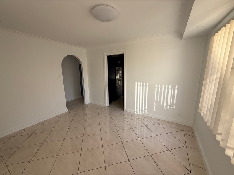 Photo - 8 Horningsea Park Drive, Horningsea Park NSW 2171 - Image 7