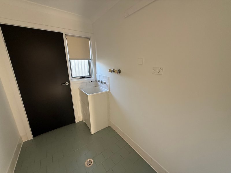 Photo - 8 Horningsea Park Drive, Horningsea Park NSW 2171 - Image 9
