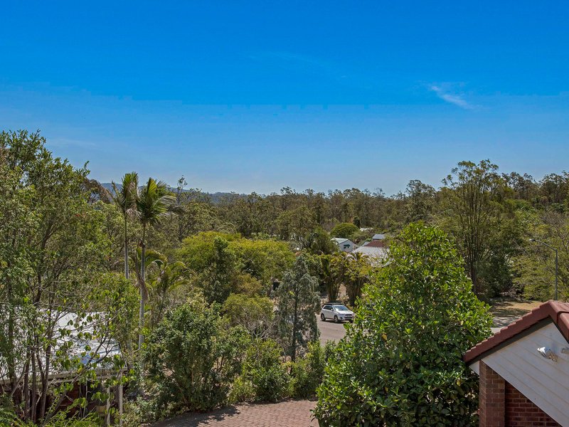 Photo - 8 Hovea Place, Bellbowrie QLD 4070 - Image 17