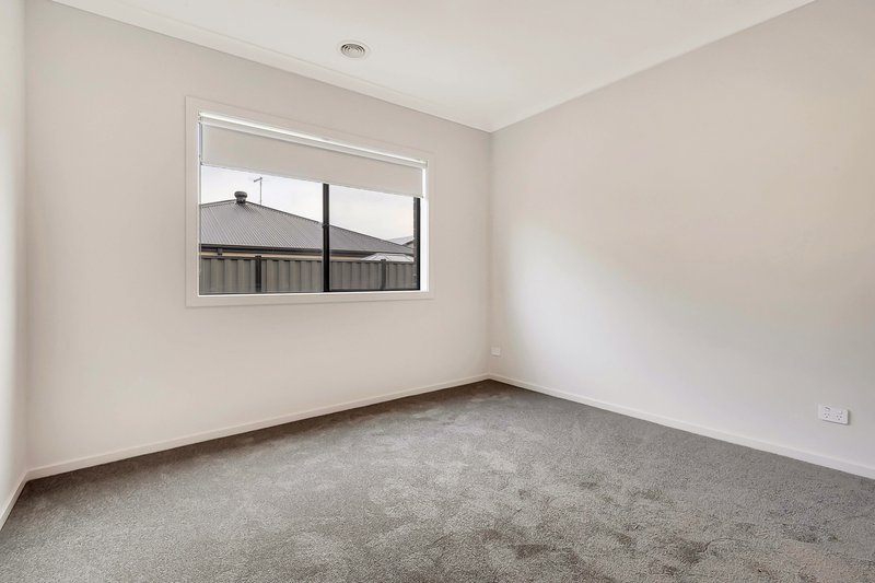 Photo - 8 Howrah Street, Craigieburn VIC 3064 - Image 14