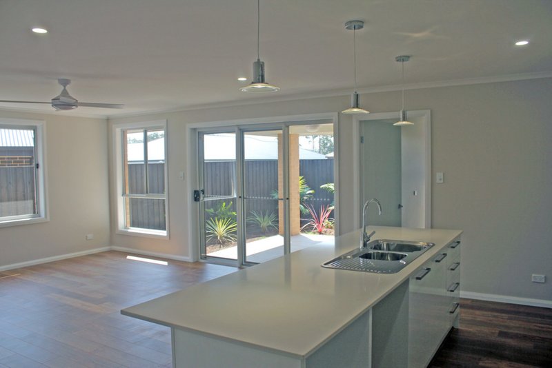 Photo - 8 Hunt Circuit, Port Macquarie NSW 2444 - Image 2