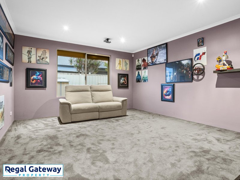 Photo - 8 Hunter Way, Hammond Park WA 6164 - Image 15
